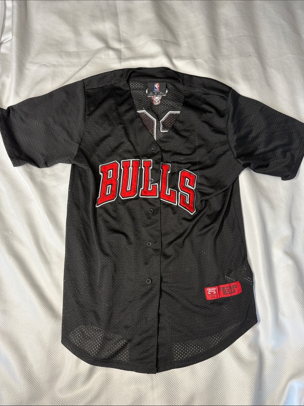 Chicago Bulls Black Mesh Button-Up Jersey - Small